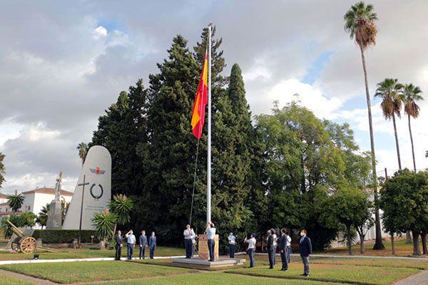 Se inaugura en Tablada (Sevilla) el Monumento del HA-200 Saeta, primer avión reactor de fabricación nacional - 4, Foto 4