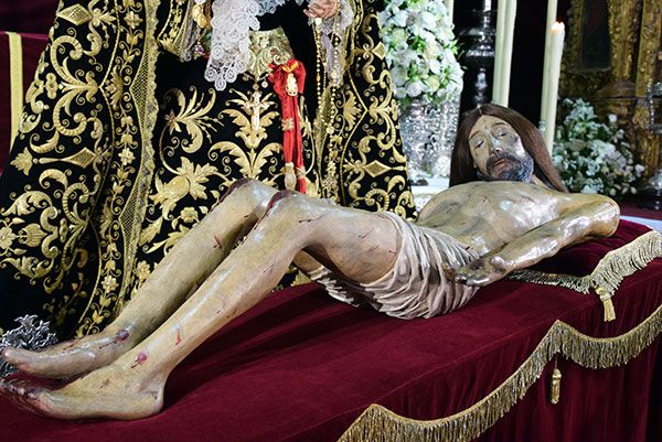 La Real Hermandad del Santo Entierro de Cristo Yacente de Alcalá del Río finalizó sus cultos anuales - 2, Foto 2