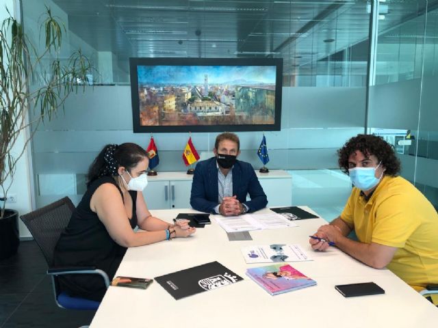 El Ayuntamiento de Torre Pacheco y la Asociación de Familiares y Enfermos de Alzheimer y otras Patologías de Cartagena y Comarca renuevan convenio de colaboración - 1, Foto 1