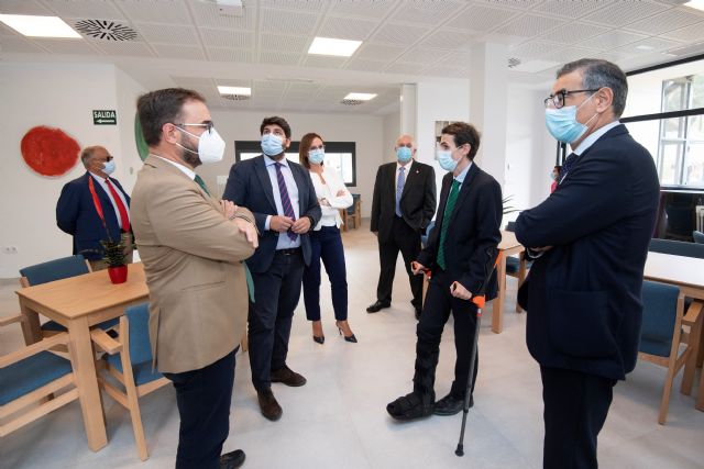 López Miras inaugura en Lorca un centro “revolucionario e innovador” que une atención a mayores con formación e investigación - 2, Foto 2
