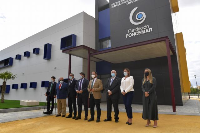 La Universidad de Murcia y la Fundación Poncemar inauguran el Centro de Formación, Investigación y Asistencia sociosanitaria a personas mayores del Campus de Lorca - 4, Foto 4