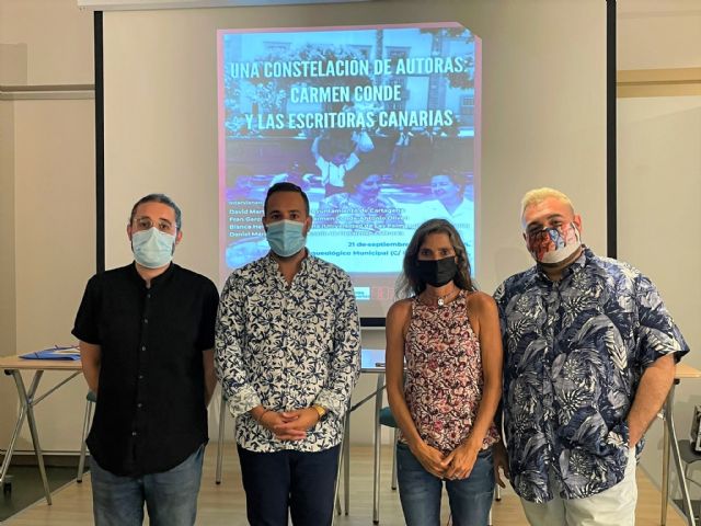 Una constelación de autoras constata la relación entre Carmen Conde y numerosas escritoras canarias - 1, Foto 1