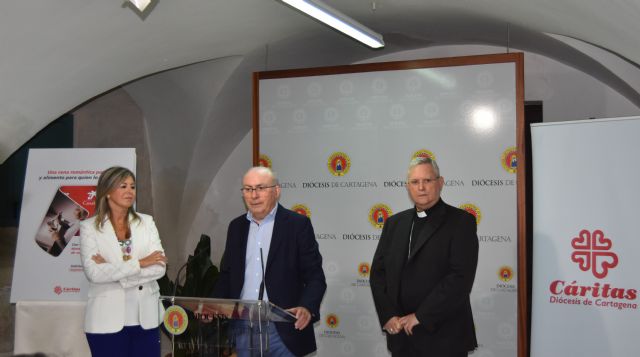 Cáritas y CaixaBank presentan la Tarjeta Solidaria en favor de los colectivos vulnerables y en riesgo de exclusión - 1, Foto 1