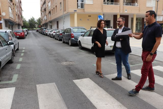 El Ayuntamiento finaliza los trabajos municipales para la renovación urbana de la Calle Molins de Rei y su entorno - 2, Foto 2
