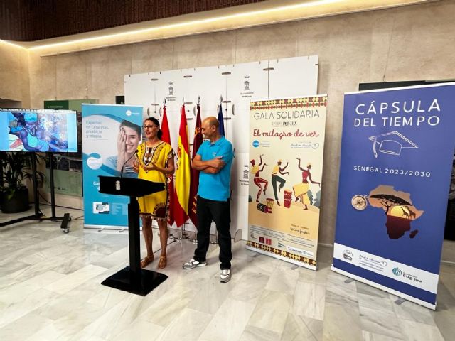 La ONG Azul en Acción celebrará su gala benéfica en el Teatro Romea para ayudar en la asistencia oftalmológica y óptica en Senegal - 2, Foto 2