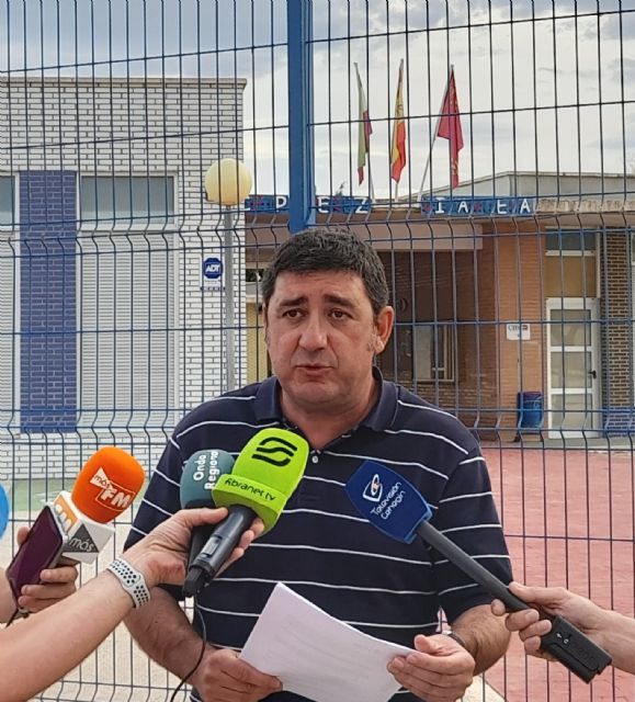 El PSOE de Cehegín denuncia al abandono del colegio Pérez Villanueva - 1, Foto 1