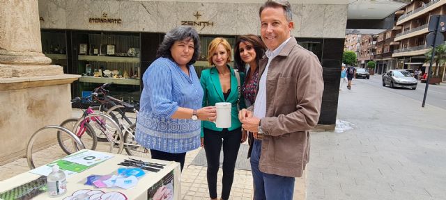 El PP respalda las reivindicaciones de la asociación Alzheimer, exige al actual gobierno que pida disculpas y propone que el ayuntamiento financie el acondicionamiento de su sede con carácter urgente - 1, Foto 1