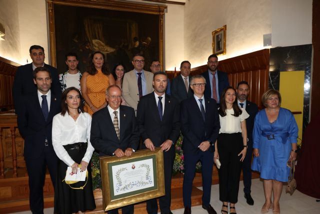 José Antonio Melgares Guerrero recibe el título de 'Hijo Predilecto' de Caravaca de la Cruz como reconocimiento a su dilatada trayectoria de servicio a la ciudad - 2, Foto 2