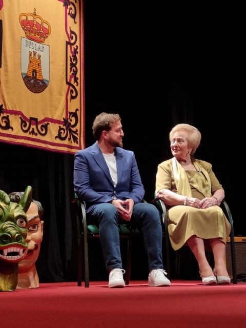 Los pregoneros María Jesús Sánchez y Antonio Fernández dan inicio a las Fiestas Patronales de Bullas - 2, Foto 2