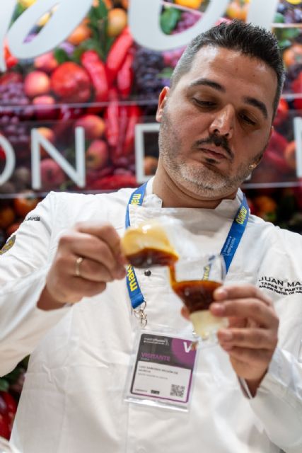 Tres profesionales de sala de Murcia en el jurado de la semifinal de Alicante del concurso ‘Camarero del Año’ - 3, Foto 3