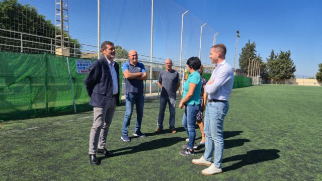 Renuevan las gradas del campo de fútbol de Torreagüera - 1, Foto 1