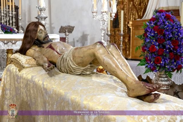 Alcalá del Río se postra ante la Virgen de los Dolores y el Señor de la Misericordia - 2, Foto 2