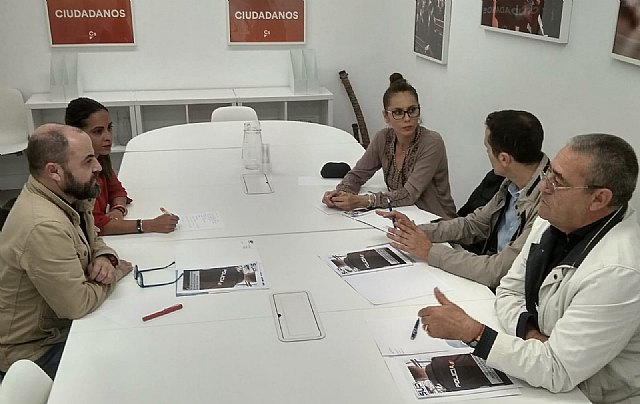 Los candidatos de Ciudadanos recogen las propuestas del Sindicato Unificado de Policía en la Región - 1, Foto 1