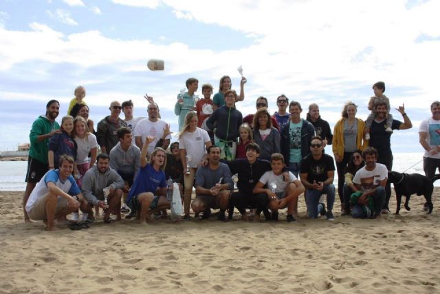 La novena edicin del campeonato de surfito conquista la playa de la Reya, Foto 3