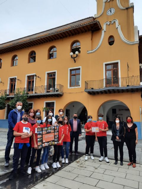 El alcalde recibe a los premiados del IES SANJE en el certamen Ciencia en Acción - 2, Foto 2