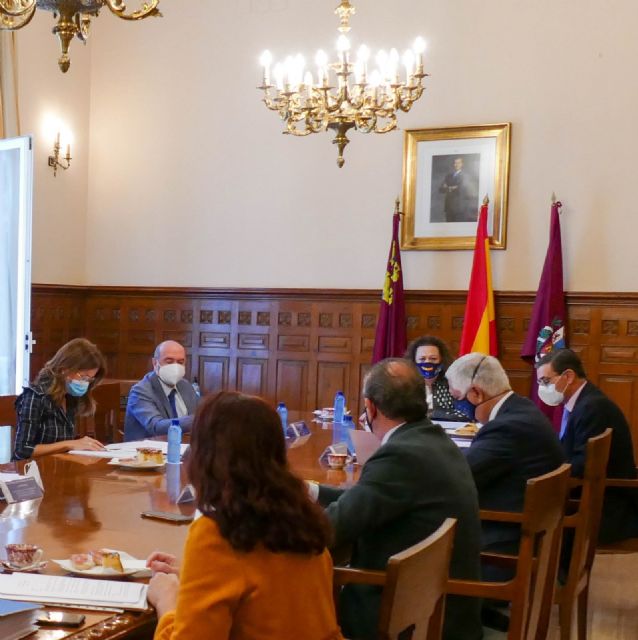 El Puerto ayuda más que nunca repartiendo 100.000 € a instituciones sin ánimo de lucro - 1, Foto 1