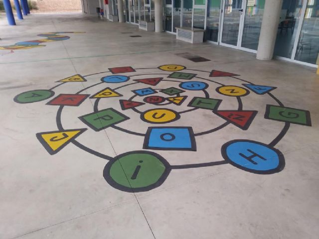 Los juegos tradicionales se extienden por los colegios del municipio gracias al proyecto ´Diver-Patios´ - 2, Foto 2