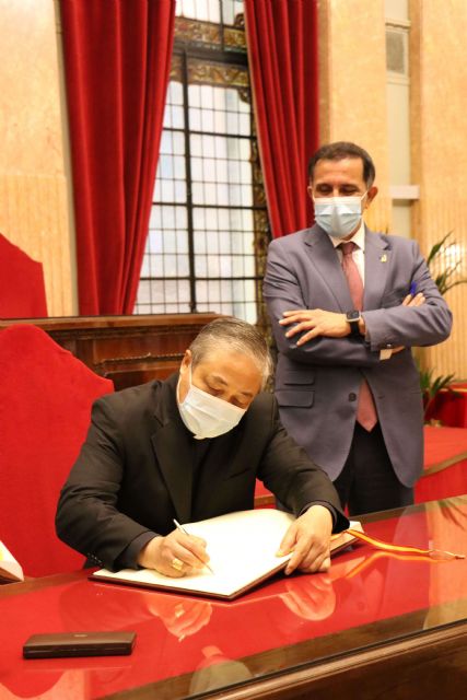 El nuncio manifiesta la preocupación del Papa por la inmigración y el medio ambiente - 3, Foto 3