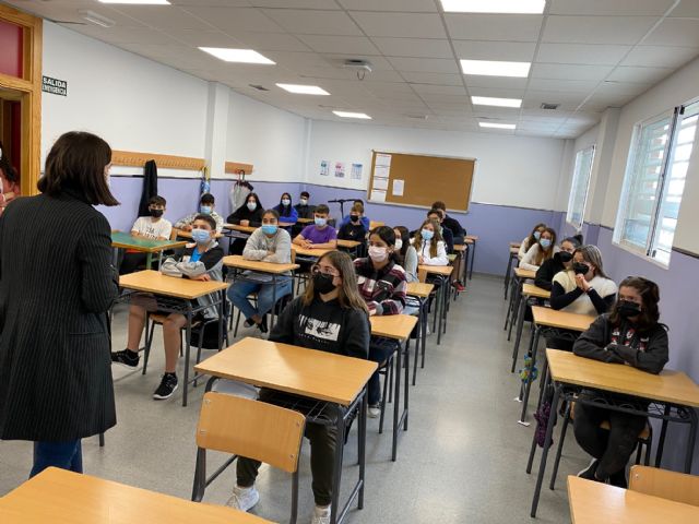 Jóvenes del Instituto Ntra. Sra. de los Dolores participan en talleres de Educación Sexual - 4, Foto 4