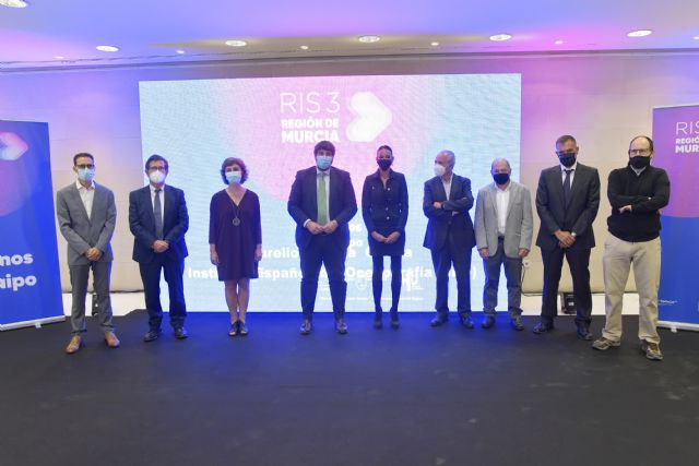 López Miras afirma que el presente y el futuro de la Región pasan por la investigación y la innovación - 2, Foto 2