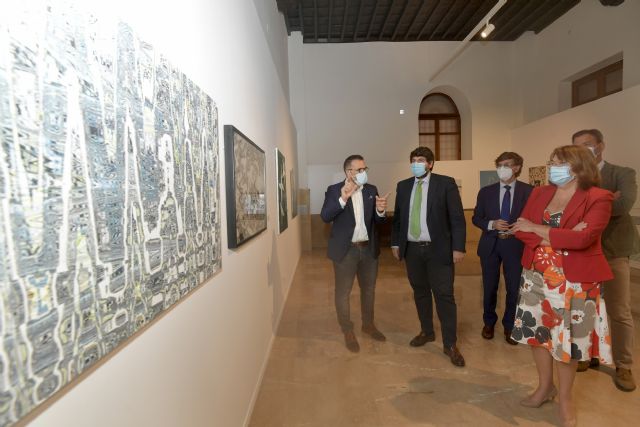 López Miras inaugura la exposición 'Mapa, Territorio, Región', que dibuja la cartografía actual de las artes plásticas regionales - 2, Foto 2