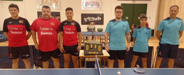 Buena mañana de tenis de mesa del domingo 22 en el Pabellón Manolo Ibáñez donde se disputaron 4 partidos, Foto 7