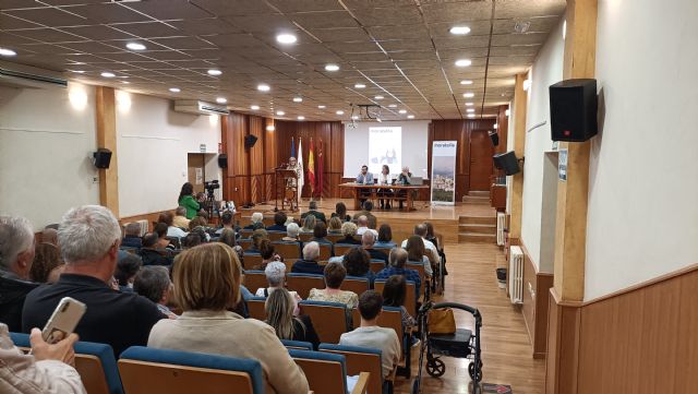 Isabel San Sebastián y Antonio Pérez Henares estuvieron en Moratalla - 2, Foto 2