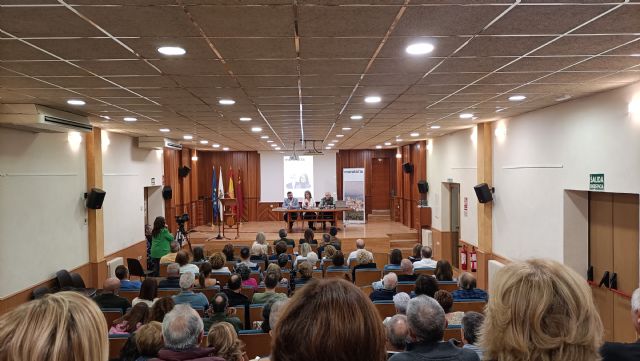 Isabel San Sebastián y Antonio Pérez Henares estuvieron en Moratalla - 3, Foto 3