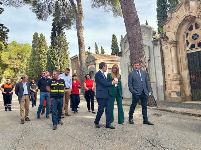 El Ayuntamiento de Murcia pone en marcha un dispositivo especial en los cementerios del municipio con motivo del Día de Todos los Santos - 3, Foto 3