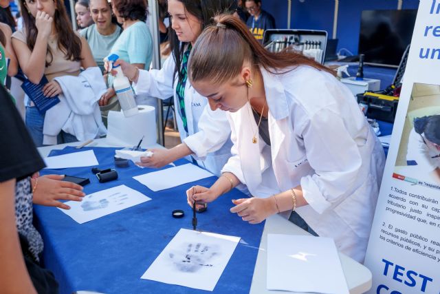 La UCAM saca este fin de semana la ciencia a la calle