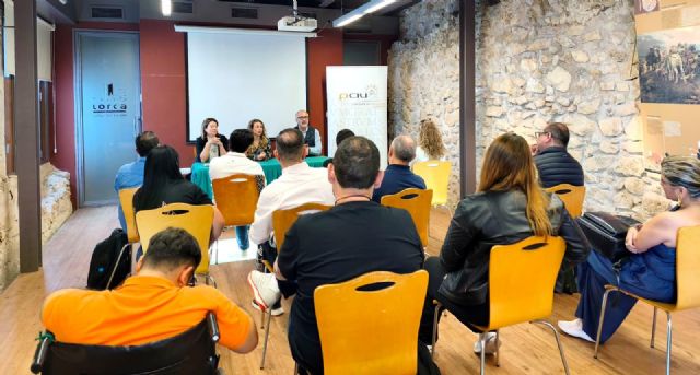 Lorca recibe a una delegación de la Universidad Nacional Abierta a Distancia de Colombia, que considera como 'caso de éxito' el Consejo Social de Lorca - 4, Foto 4