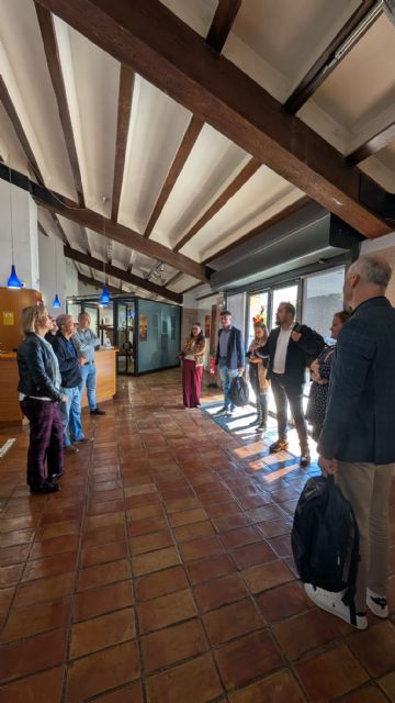 Bullas comparte su experiencia en enoturismo con una delegación húngara del proyecto europeo 'Slowdown' - 2, Foto 2