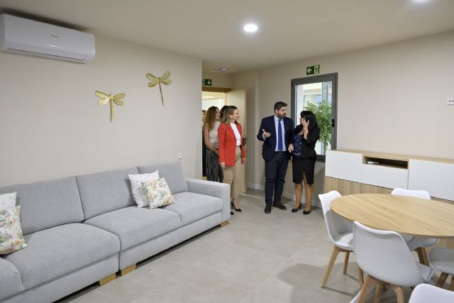 López Miras visita el nuevo centro residencial de Aufren, que promueve la autonomía y el bienestar de personas con autismo - 2, Foto 2