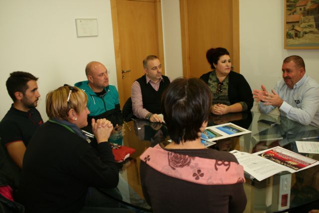 The Federation of Peas del Carnaval meets with officials of the municipal government, Foto 3