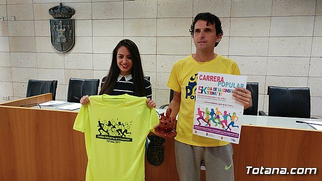 Totana cumple 30 años conmemorando la Constitución a la carrera, Foto 1