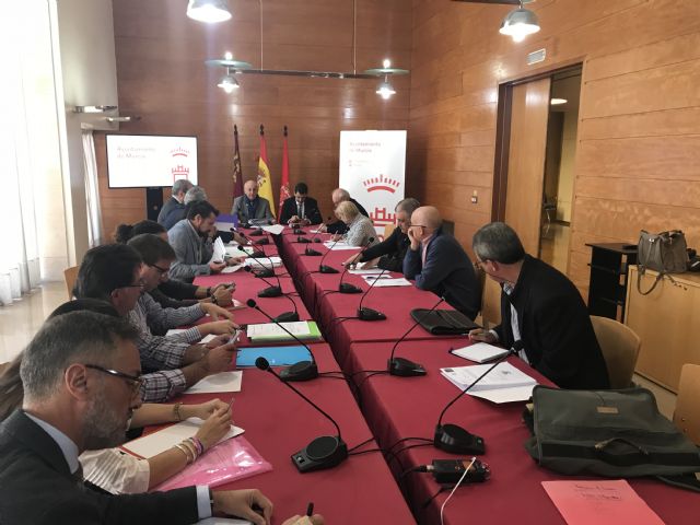 La Mesa del Transporte del Ayuntamiento de Murcia trabaja en la mejora de distintas líneas de autobús interurbano - 1, Foto 1