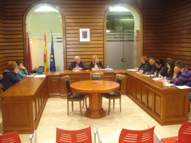 El Pleno del Ayuntamiento de Campos del Río aprueba una nueva operación financiera para seguir reduciendo la deuda municipal - 1, Foto 1