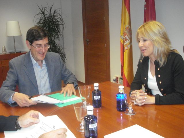 La alcaldesa de Campos del Río solicita al consejero de Salud mejoras en materia sanitaria del municipio - 3, Foto 3