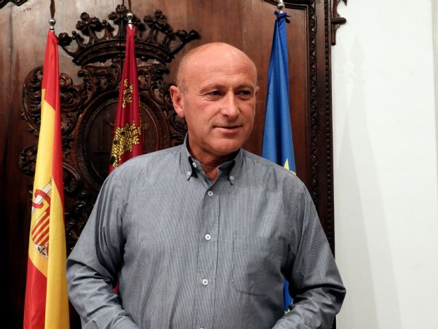 El Ayuntamiento debe exigir al Gobierno regional el desarrollo de la Ley de Parejas de Hecho - 1, Foto 1