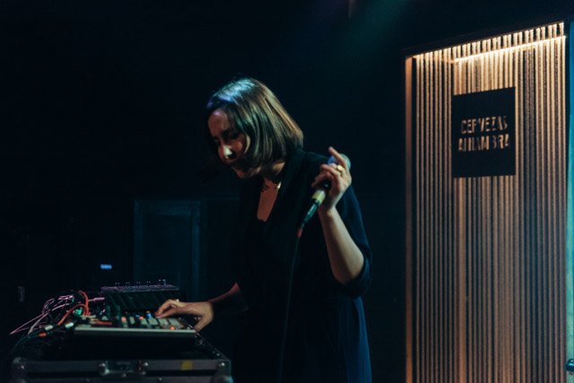 El pop soleado de Isa Fernández -Aries- creó una atmósfera íntima en El Arte Se Toca - 1, Foto 1