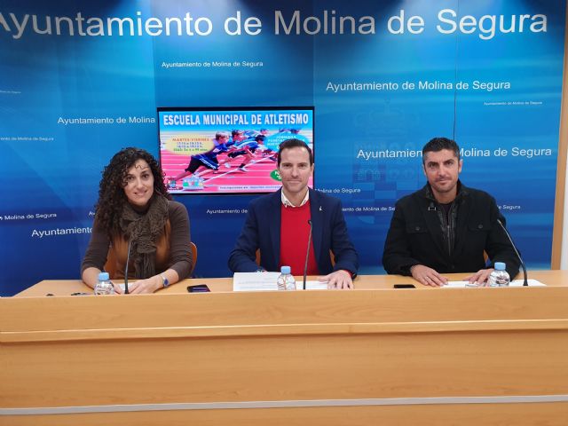 Molina pone en marcha la Escuela Municipal de Atletismo en el Polideportivo El Romeral - 2, Foto 2
