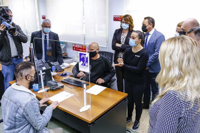 Las oficinas de registro de la Comunidad contarán con un intérprete de lenguaje de signos y mediador en comunicación - 2, Foto 2