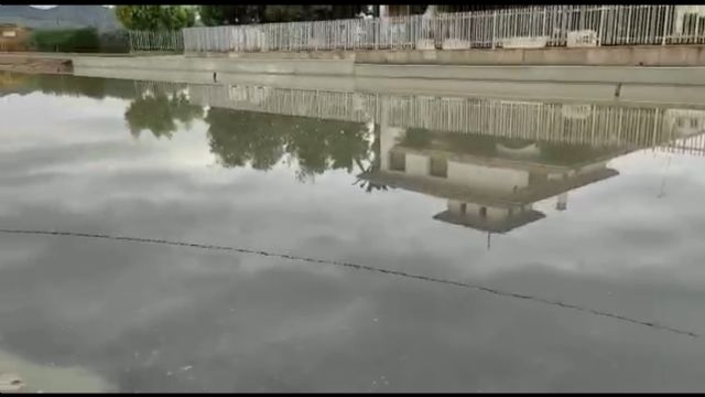 Vecinos y Madres y Padres del colegio de Campillo denuncian que el aparcamiento que se acaba de construir queda totalmente inundado en cuanto llueve - 2, Foto 2