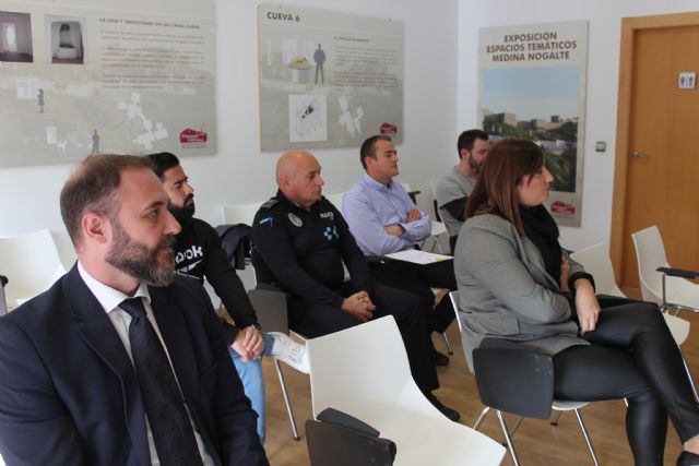 Puerto Lumbreras entrega los distintivos de calidad turística del Sistema Integral de Calidad Turística en Destinos (SICTED) a catorce empresas y servicios del municipio - 2, Foto 2