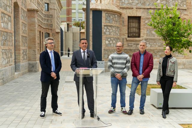 Murcia rinde homenaje a Miguel Hernández en el 80 aniversario de su muerte en la cárcel - 1, Foto 1