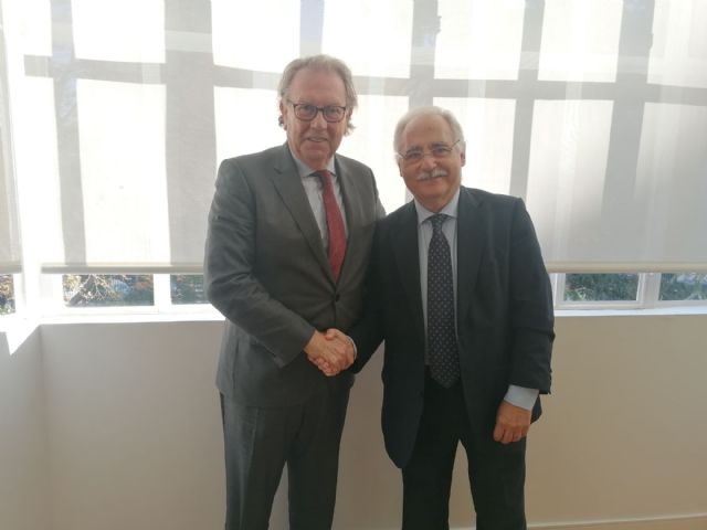 Convenio de colaboración entre Fundación Economía y Salud y Fundación Ortega-Marañón - 3, Foto 3