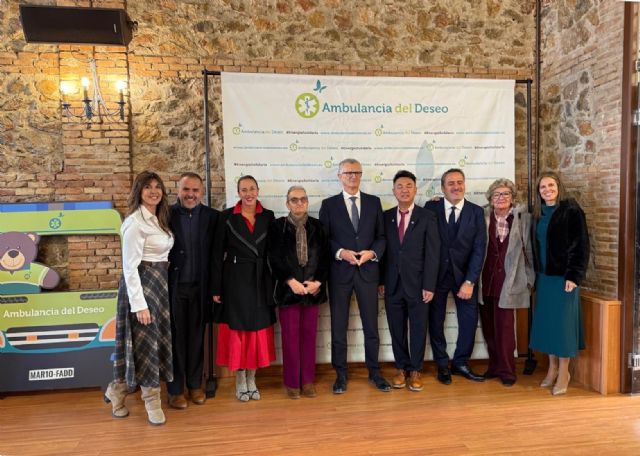 Salud respalda la labor de humanización de la asistencia sanitaria que realiza la Fundación Ambulancia del Deseo - 2, Foto 2