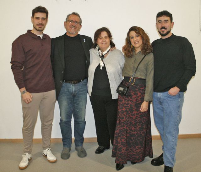 Villamanrique vivió un momento irrepetible de calidez humana en la presentación del exquisito libro de poesía funeraria: Llanto de Luis Díaz-Cacho - 2, Foto 2