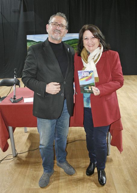 Villamanrique vivió un momento irrepetible de calidez humana en la presentación del exquisito libro de poesía funeraria: Llanto de Luis Díaz-Cacho - 3, Foto 3