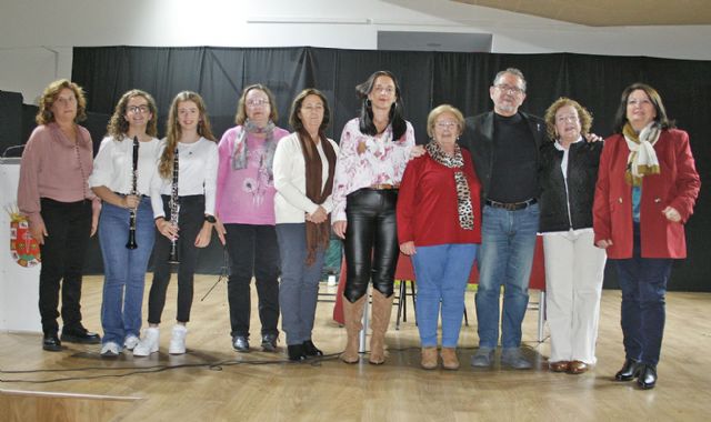 Villamanrique vivió un momento irrepetible de calidez humana en la presentación del exquisito libro de poesía funeraria: Llanto de Luis Díaz-Cacho - 4, Foto 4